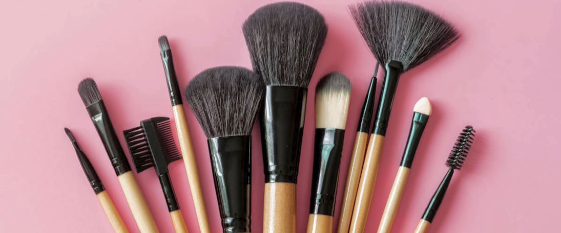 Essential Makeup Tools Every Beginner Needs